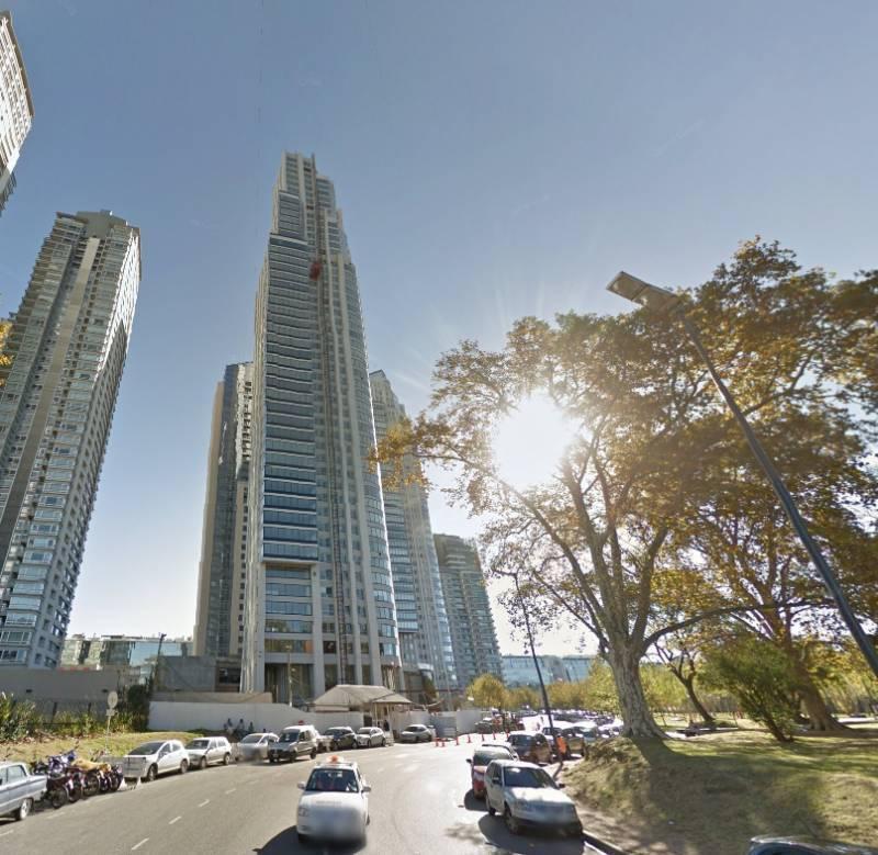 Dpto de Categoría de 4 amb con dependencia y cochera