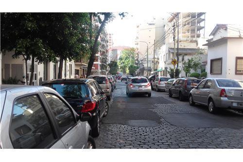 Departamento al frente.Inmejorable ubicación