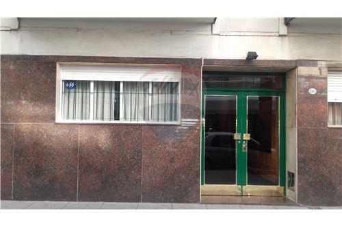 Departamento al frente.Inmejorable ubicación