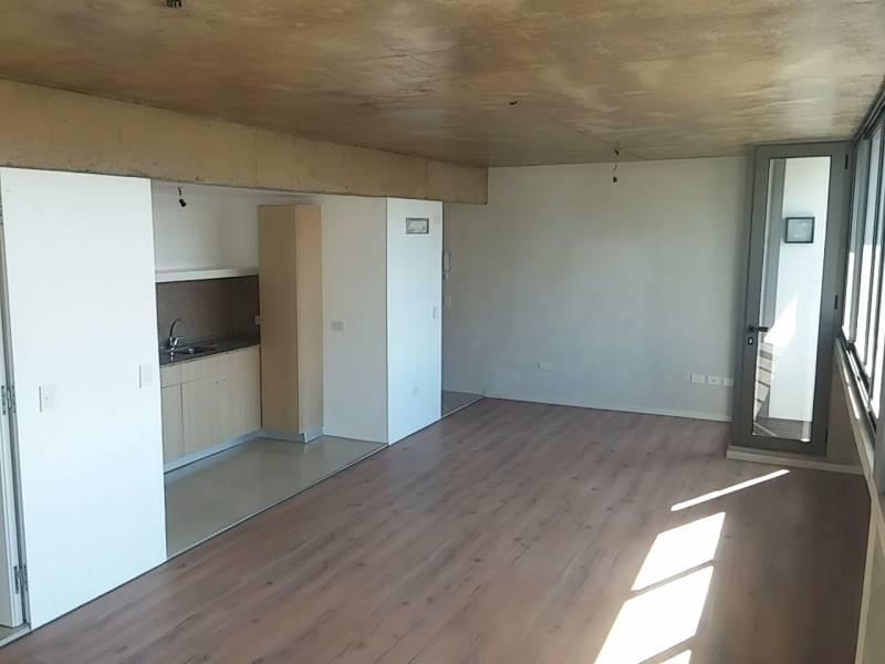 LOFT EN ALQUILER 60 M2 CON AMENITIES Y 2 BAÑOS COMPARTI Y ETIQUETA