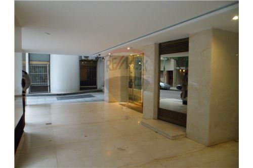 Venta.Dos ambientes con cochera