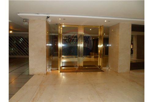 Venta.Dos ambientes con cochera