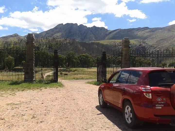 Entrego por Terreno O Casa sobre Asfalto