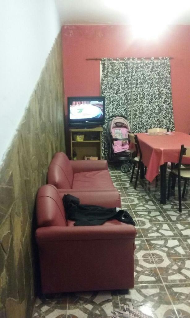 Vendo departamento ,,barrio 7 de septiembre planta alta o permuto por casa