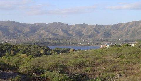 GRAN LOTE CON VISTA AL LAGO A 10´ DE CARLOS PAZ