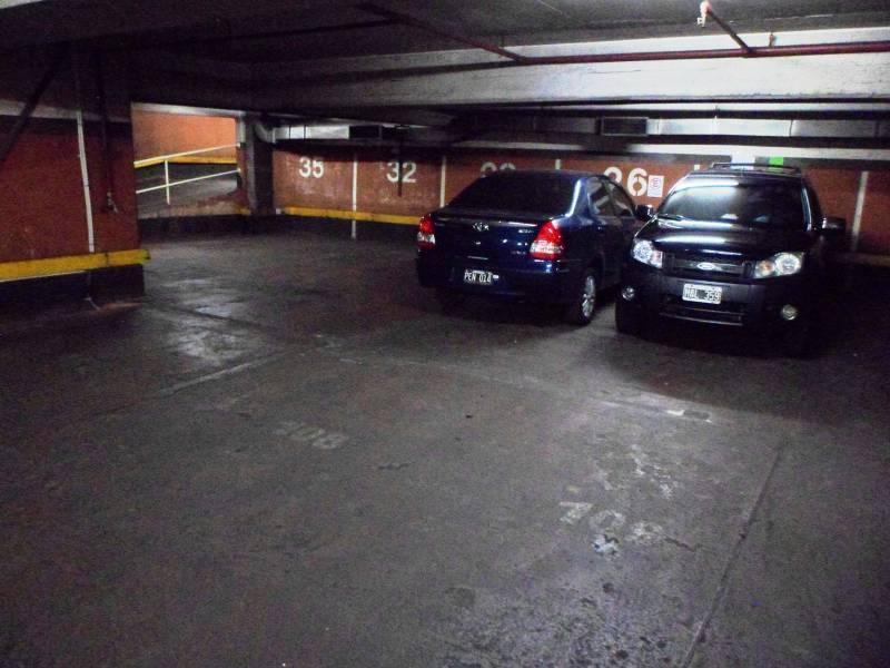 Cochera doble Seguridad Ubicación Rentada Valet Parking