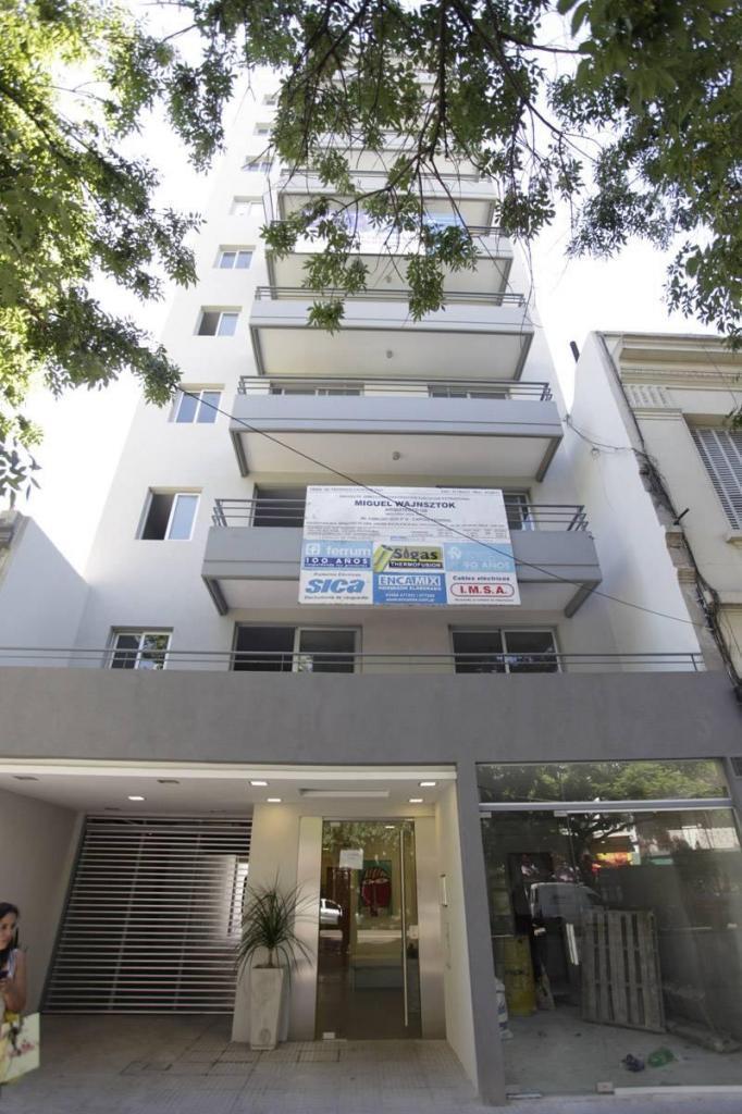 Departamento en Alquiler de 2 ambientes al frente y con balcon en el barrio de Belgrano