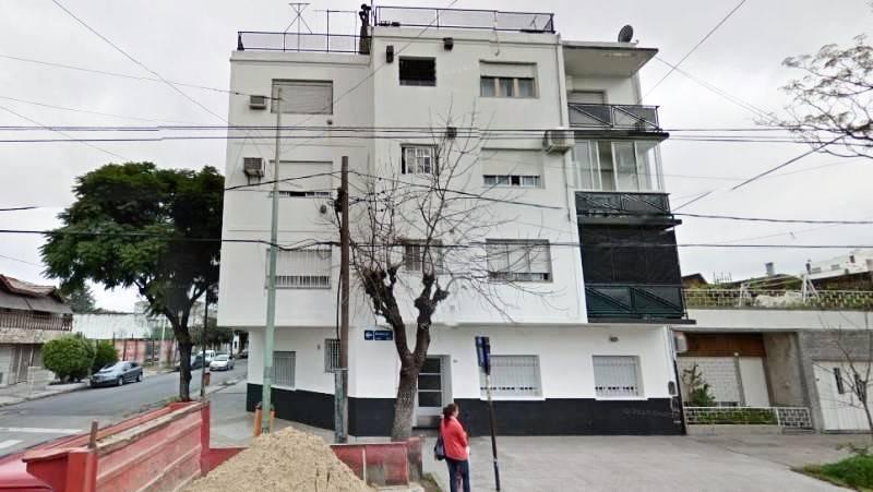 Excelente de 3 ambientes al frente con balcó en VENTA en