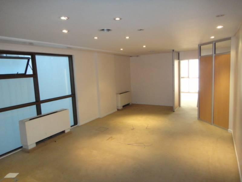 Paraguay 300 y Av. Alem Piso 200 m2 Edif. Courting Wall 2 COCHERAS