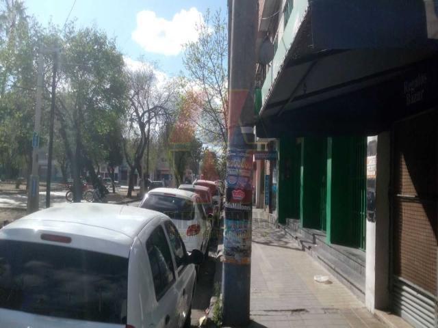 LOCAL EN VENTA / MARTIN GARCIA 400