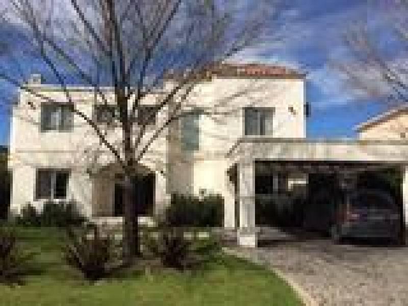 Casa en alquiler y/o venta en Ayres del