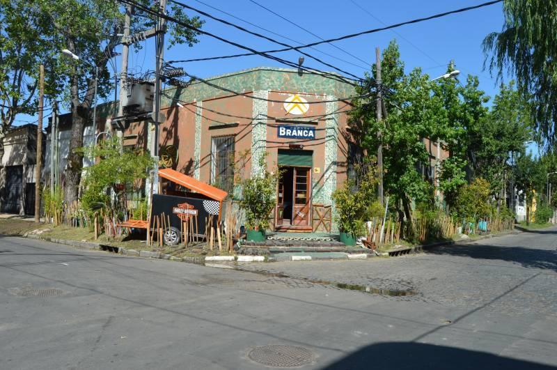 Increible Propiedad amplia varios destinos. Zona En crecimiento 500m2