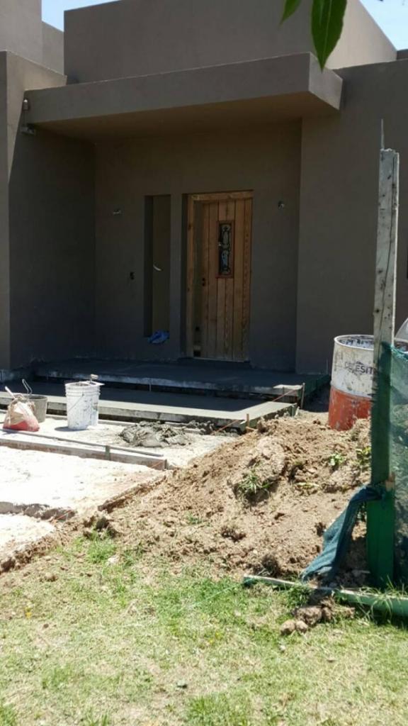 casa a estrenar en lote interno