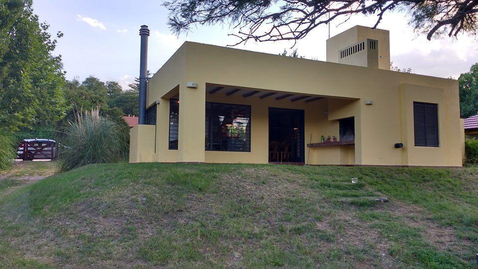 ALQUILO CASA EN VILLA LOS AROMOS. CORDOBA