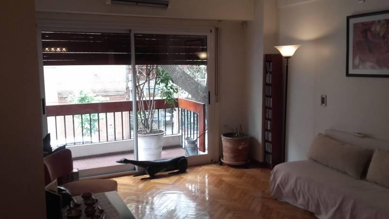 Castex 3400. Impecable departamento de tres ambientes y dep. Cochera