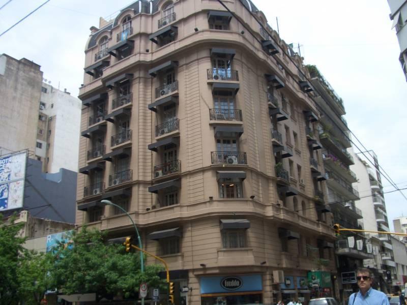 Santafe esquina Montevideo. Excelente categoria. Impecable estado