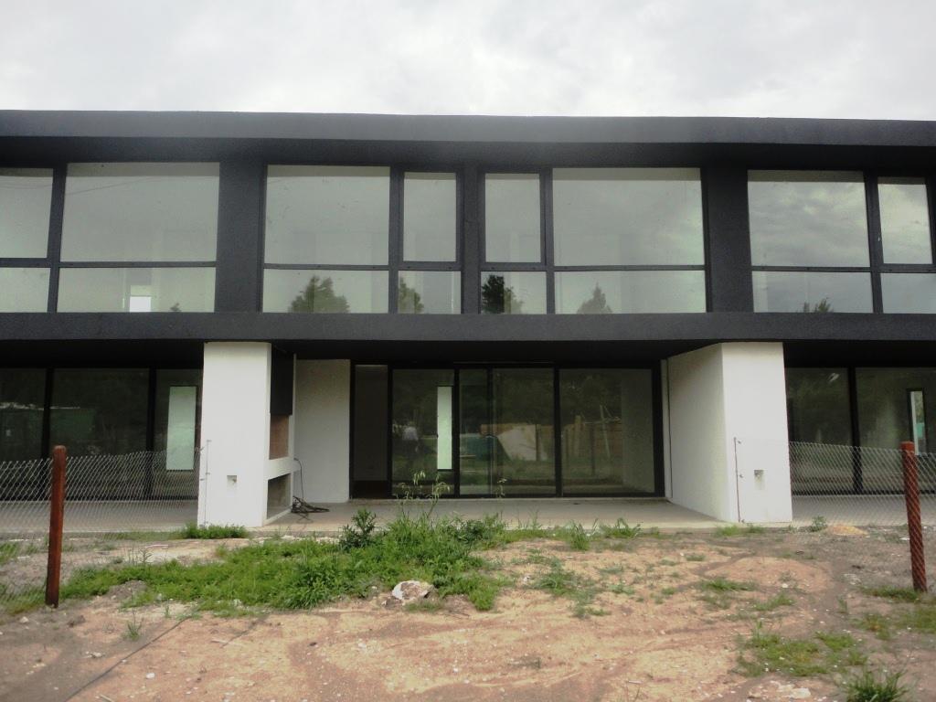 Casa en Alquiler en Buenos aires village,  $ 18000
