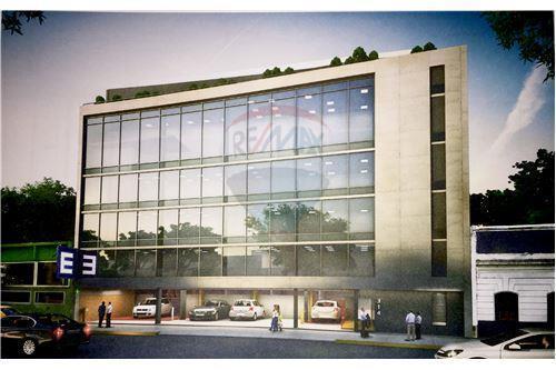 Cocheras robotizadas nuevo desarrollo. A mts Htal