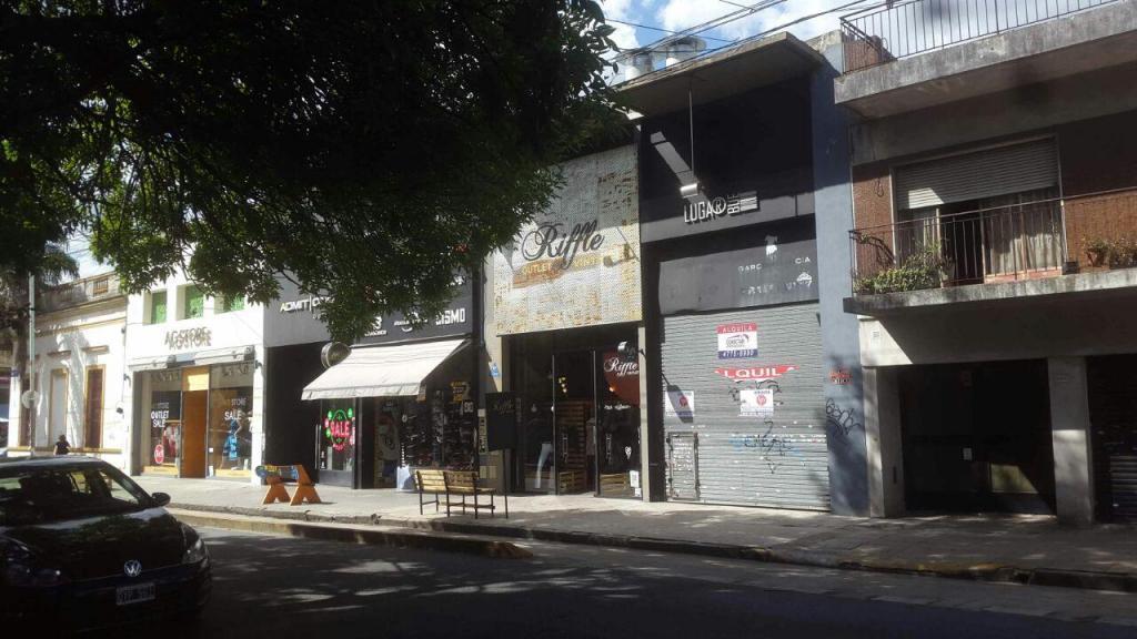 Local en Alquiler en ,  $ 22000