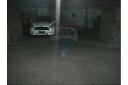 VENDO EXCELENTE COCHERA CÉNTRICA PLANTA BAJA