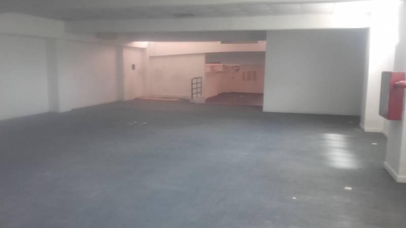 Oficina sin expensas 500m2 planta libre c/2 coch