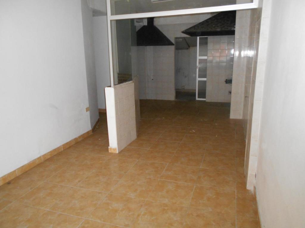 LOCAL 58 M2, PLAZA COLON, 3 BAÑOS, TIRAJE, VENTA