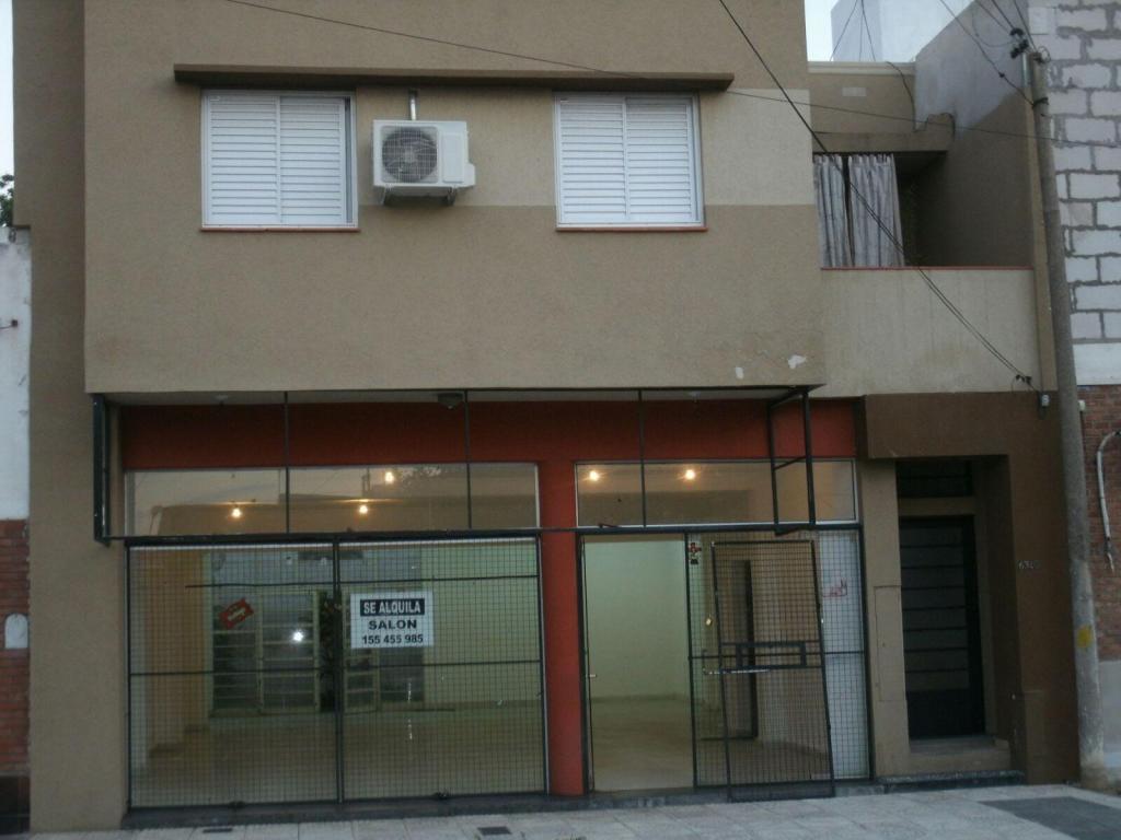 DUEÑO VENDE LOCAL COMERCIAL EN  CIUDAD