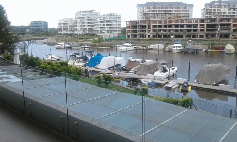 CGI, Vista Bahia, 4 ambientes vista al rio jardin propio