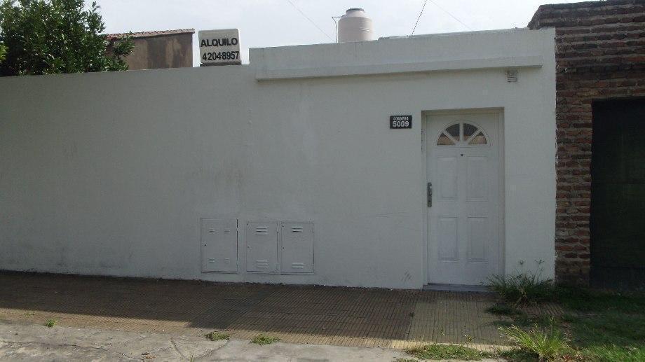 Departamento Tipo Casa en alquiler en Villa Dominico
