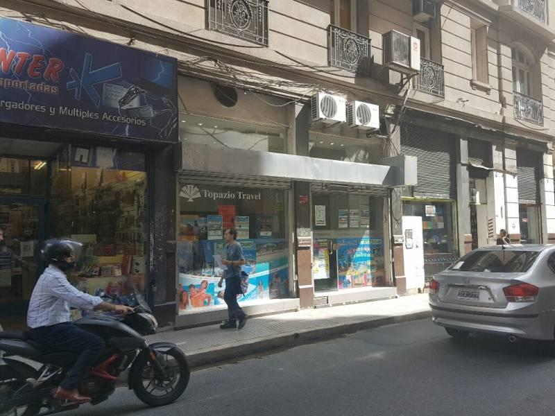 Local. PB: 6.80 x 15 m. Entrepiso: 30 m². Subsuelo: 140 m²