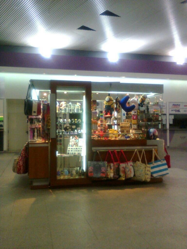 Venta de stand funcionando en TERMINAL DE OMNIBUS