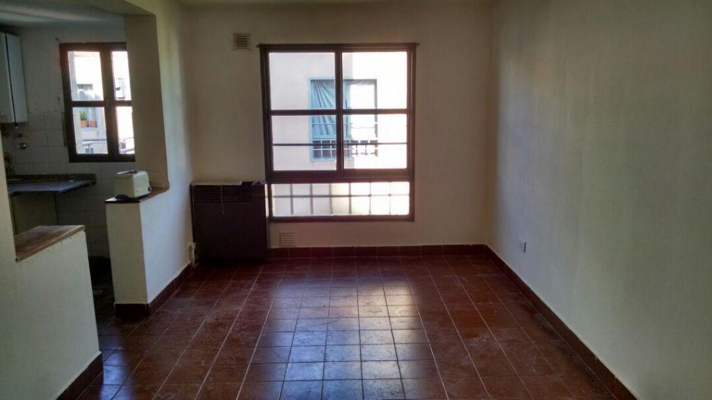 Alquilo Duplex en excelente ubicación