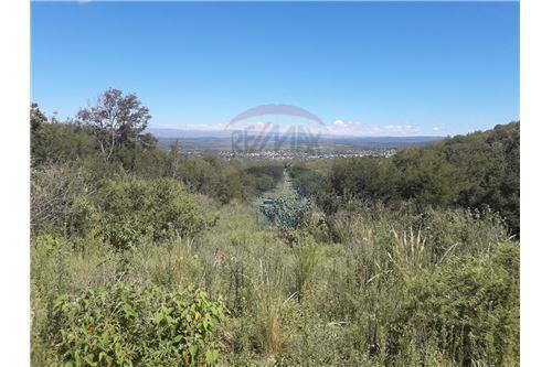 GRANDES TERRENOS EN ALTURA CON GRAN VISTA A COSQUI