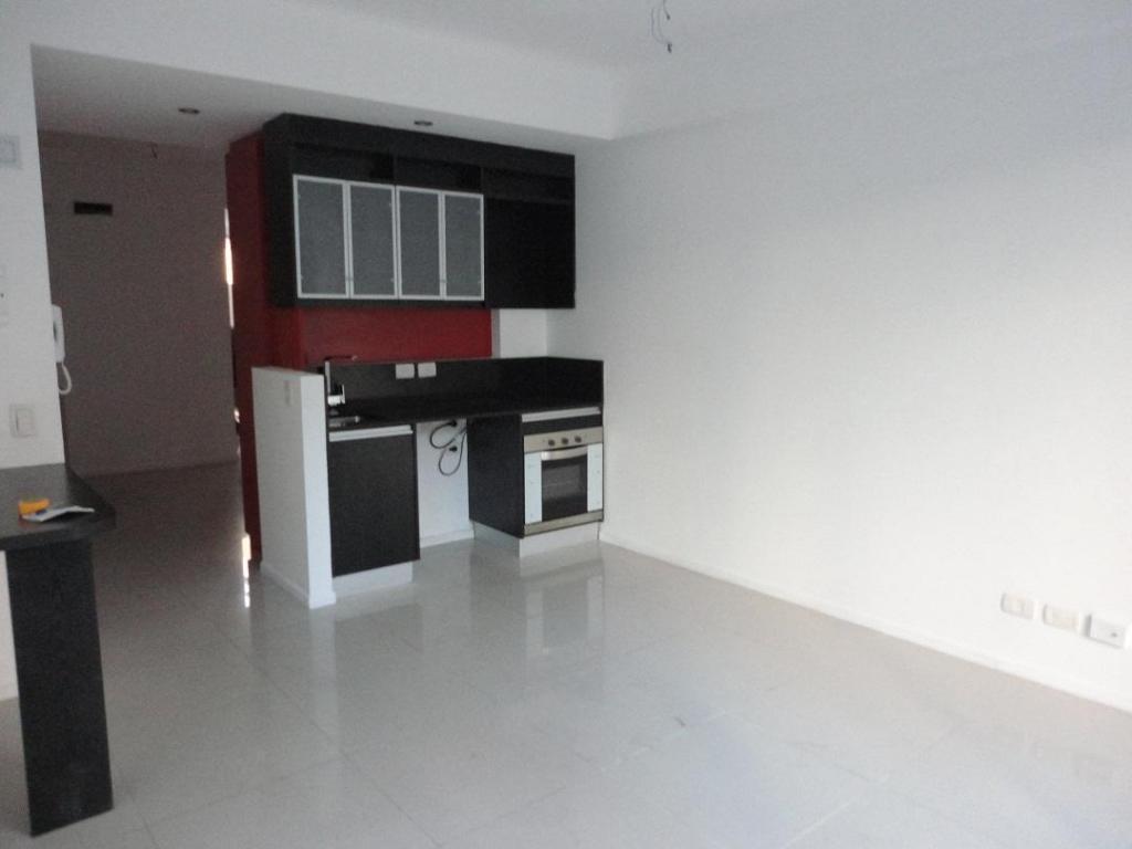 Departamento en Alquiler en  hollywood,  $ 9500
