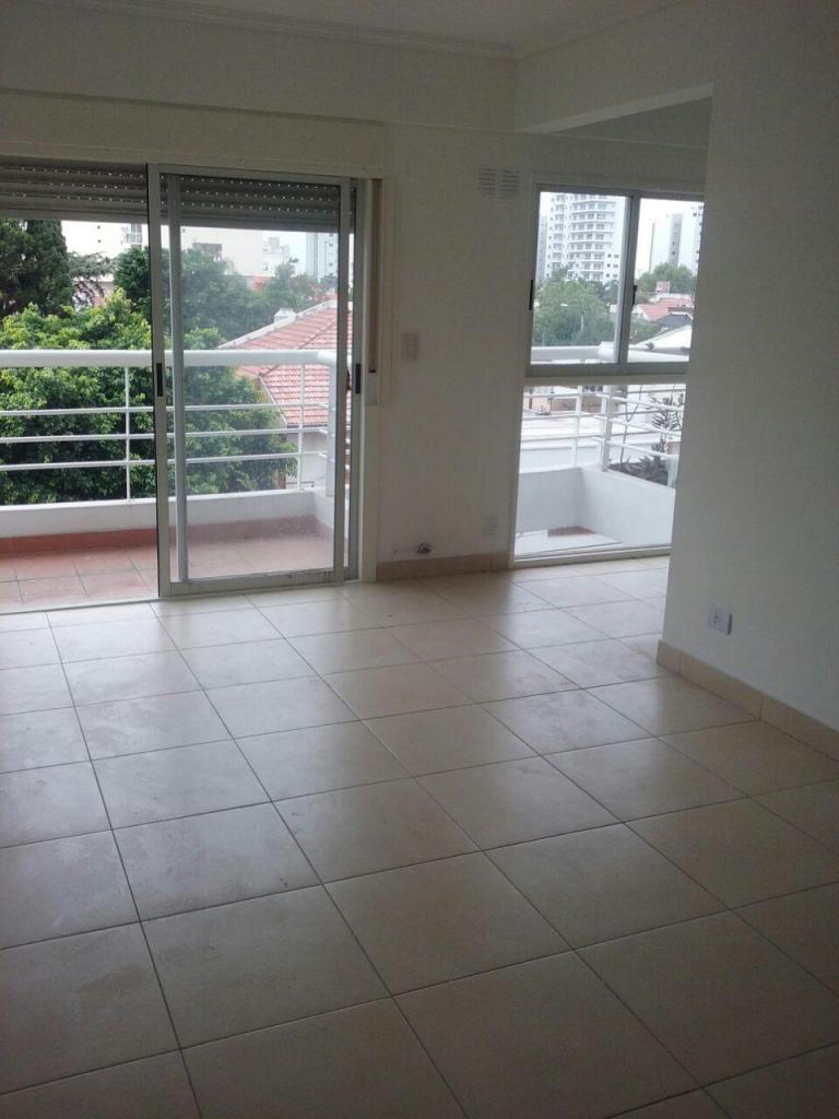 DEPARTAMENTO AL FRENTE DE 2 AMBIENTES CON BALCON