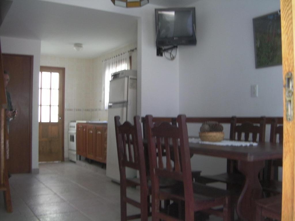 FERIADO 24 MARZO en SAN BERNARDO: Alquilo lindo duplex ,4 cdras del mar, con WIFI y COCHERA CUBIERTA