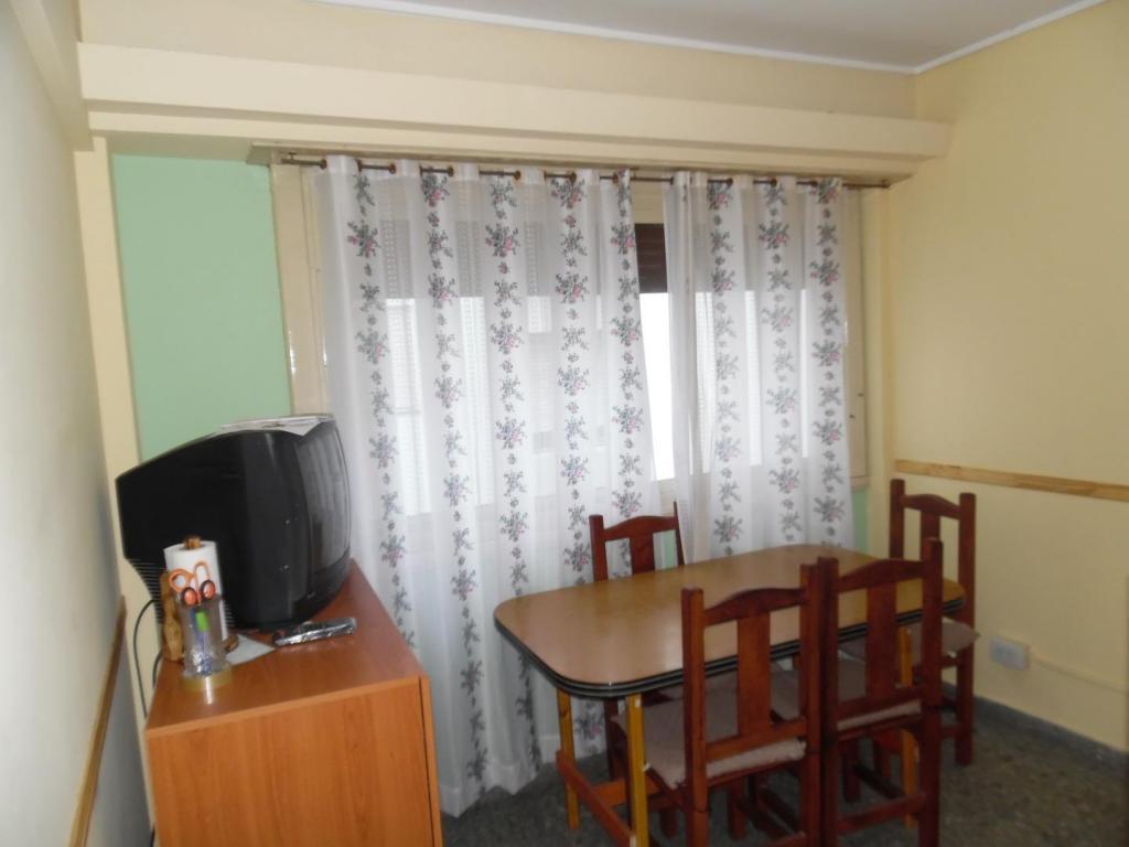 2 ambientes contrafrente excelente zona