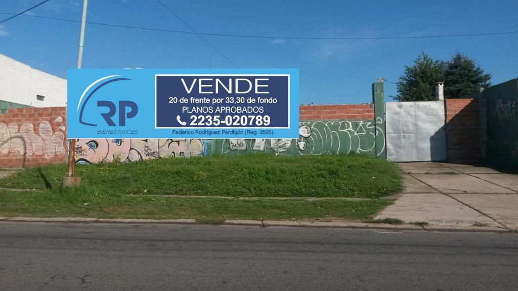 Venta. Lote para dúplex. Zona Constitución