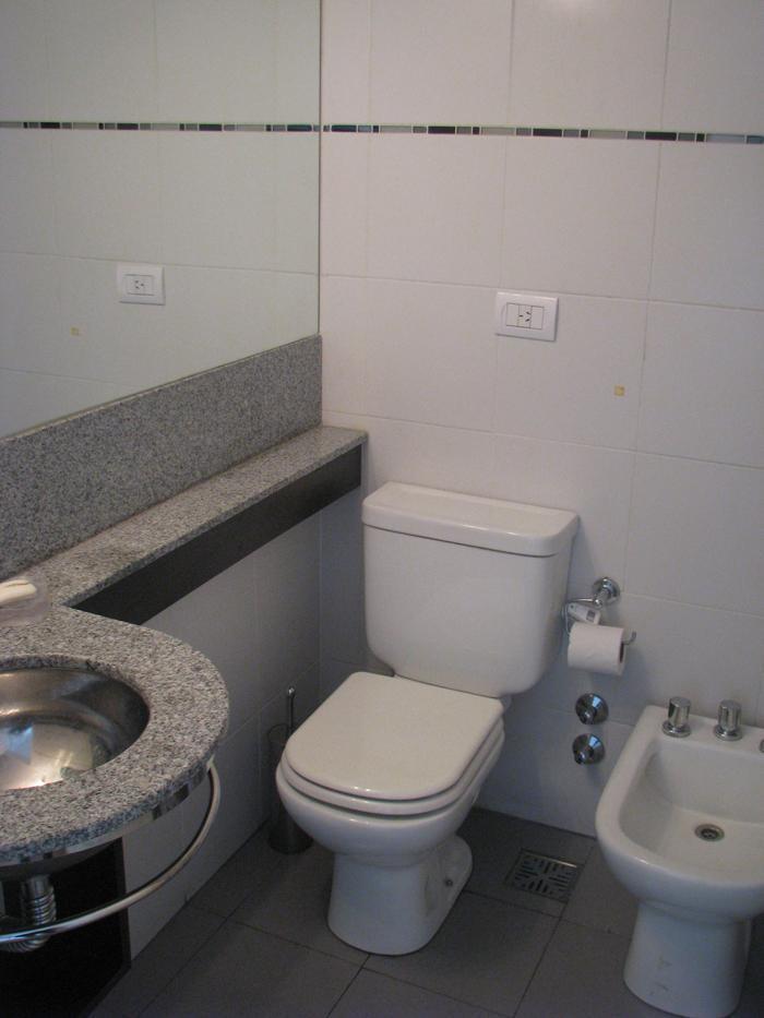 BARRIO NORTE A MTS.SANTA FE, 3 AMPLIOS AMBIENTES,BALCON IDEAL ESTUDIANTES SIN GARANTIA