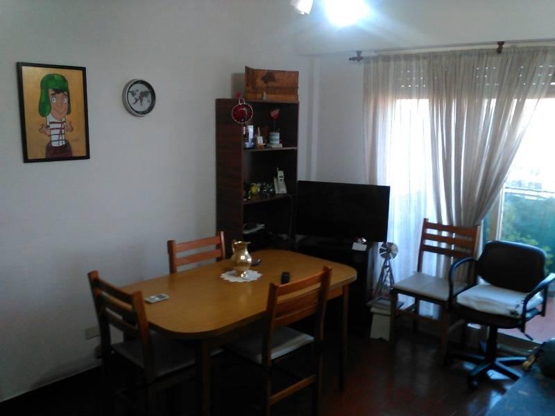 Departamento 2 Ambientes C/Frente C/Balcon