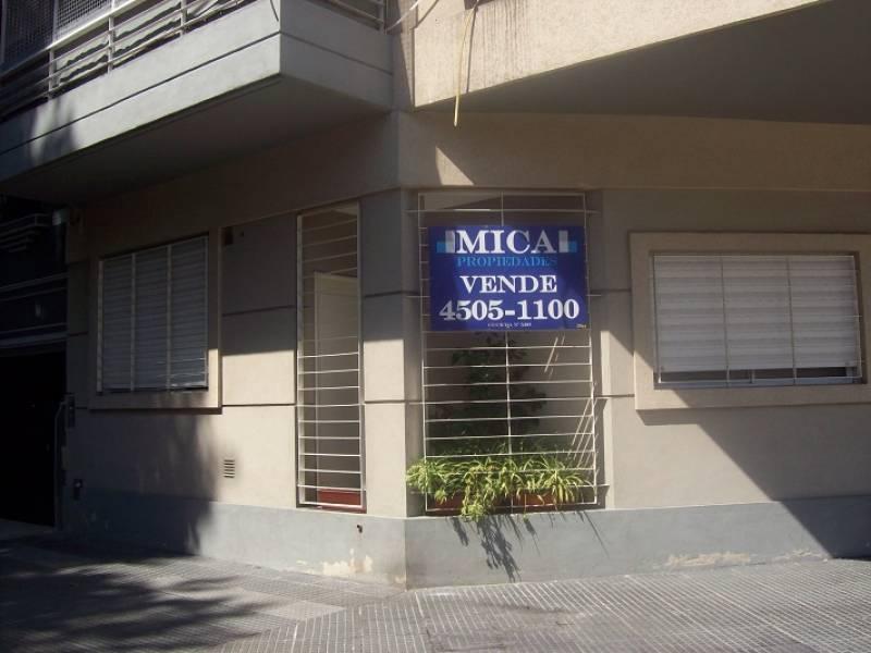 Departamento 2 Amb. P.B. Frente APTO PROFESIONAL