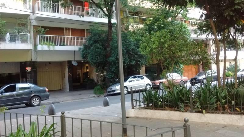 Hermoso departamento de 4 ambientes con cochera en lindísima zona tradicional