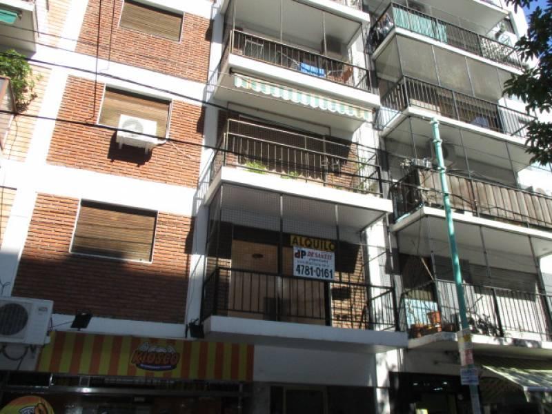 Olazabal 2500 y Amenabar 2 amb c/balcón y patio Excelente ubicación