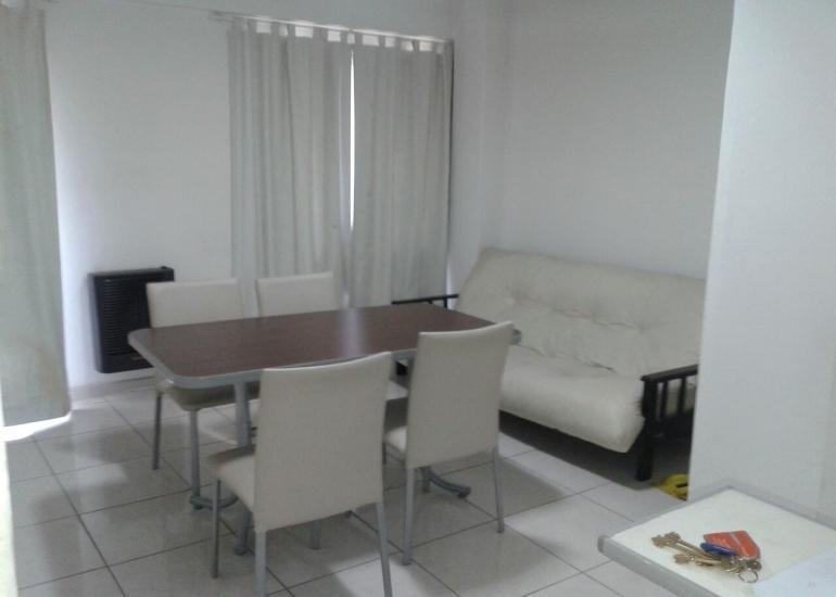 VENTA 2 AMBIENTES A LA CALLE TOTALMENTE RECICLADO