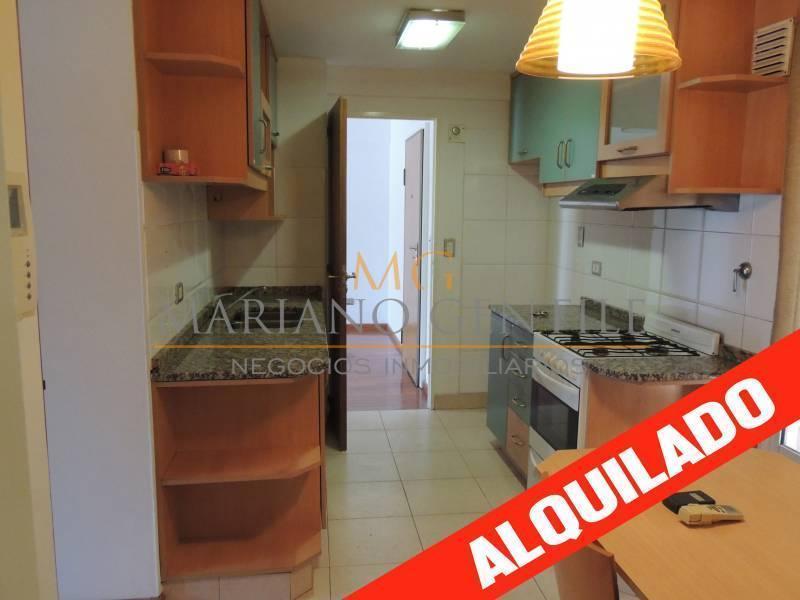 DEPARTAMENTO de 3 Ambientes –Semipiso “Con Cochera”