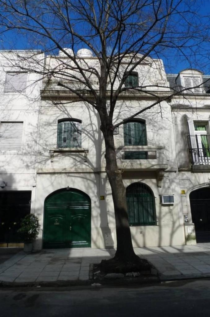Excelente Casa en Barrio Parque. Sevilla Al 2900 3 Plantas Jardín Hermoso