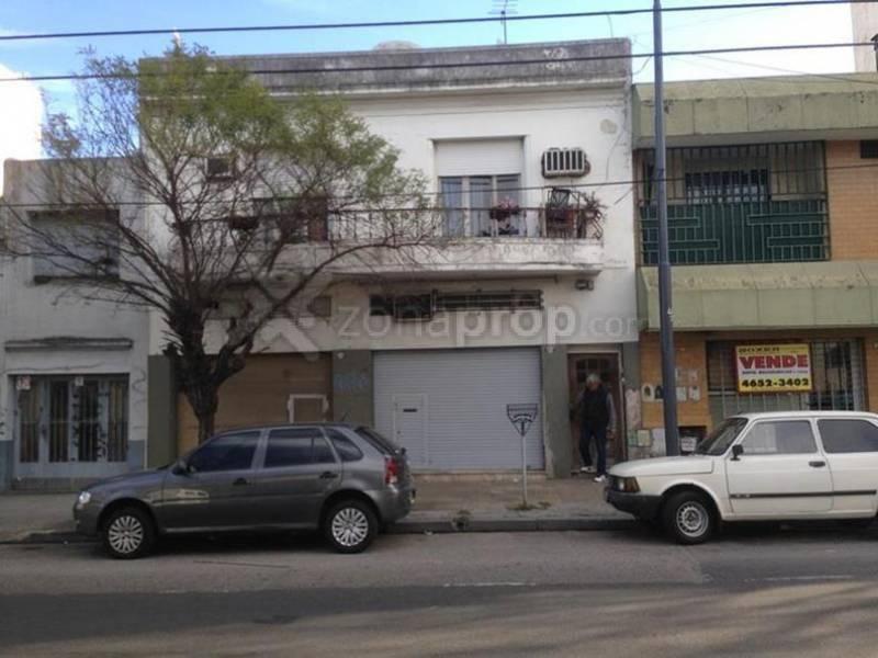 Murguiondo 3177, / PH 4 a / patio / balcón a la calle/ terraza/ 100M2 / u$s 120.000