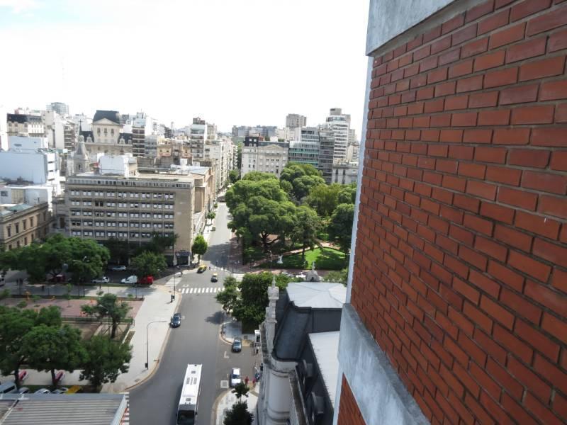 Paraguay 1600 Muy buen 3 ambientes con Excelente vista a plazas y muy buena ubicación