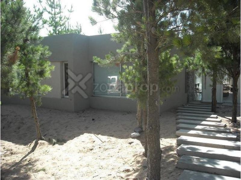 Alquiler Temporario Casa en COSTA ESMERALDA Barrio Residencial I