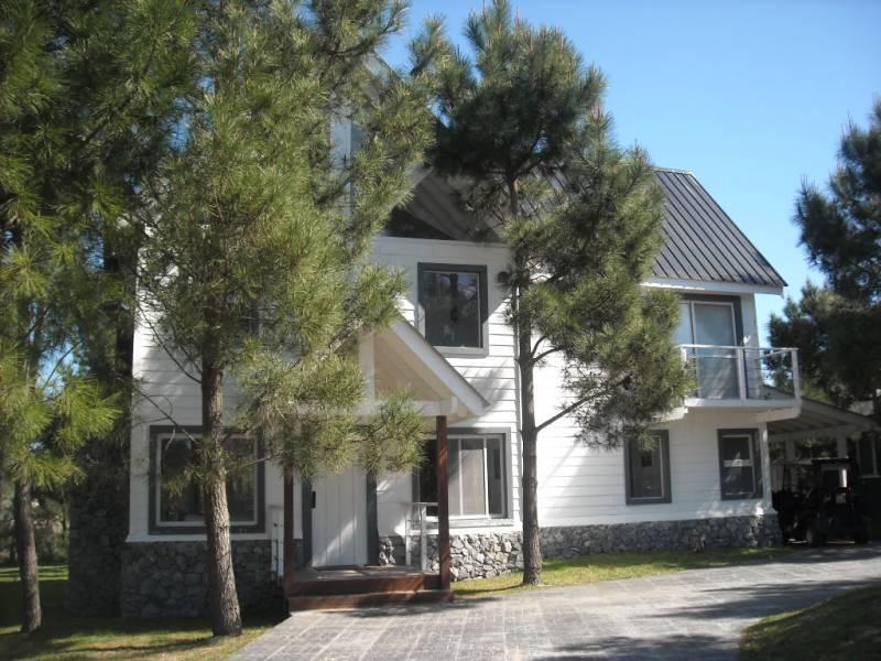 Alquiler Temporario Casa en COSTA ESMERALDA Barrio Residencial I